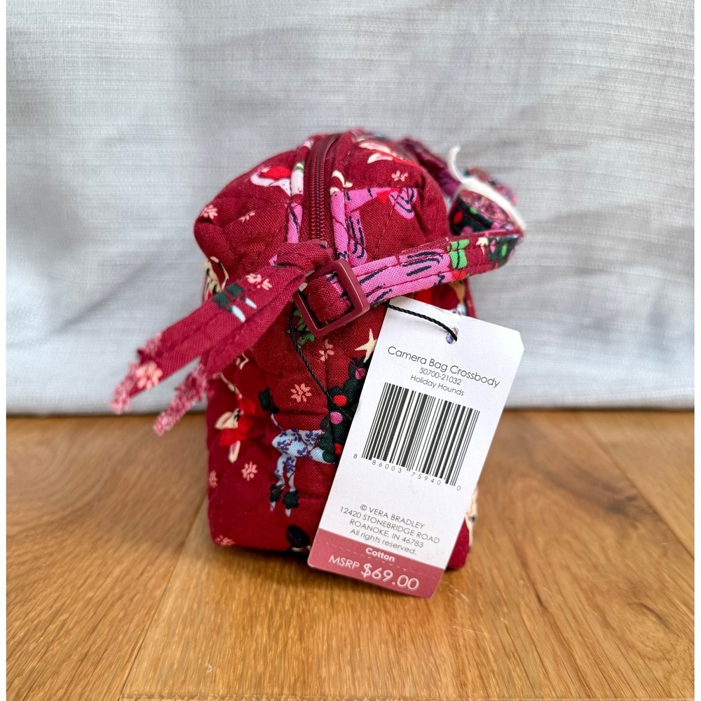 NWT Vera Bradley Outlet 2024 Holiday Hounds Cranberry Crossbody Camera Bag - Picture 2 of 9